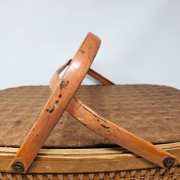 Vintage Red Man Wicker Picnic Basket 12 x 18 Wood Hinged Lid & Metal Handles USA - Picture 5 of 10